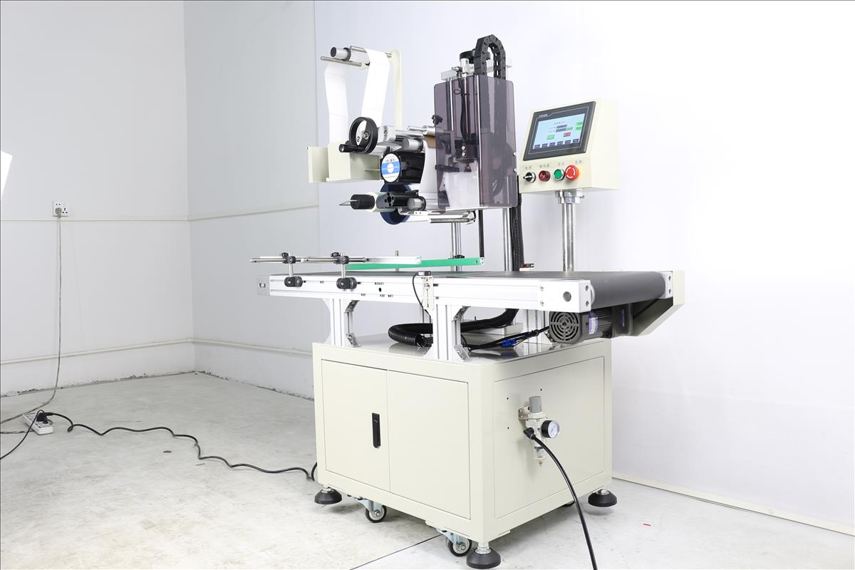 自動貼標機對標簽有什么要求？自動貼標機貼的標簽要做什么樣的？